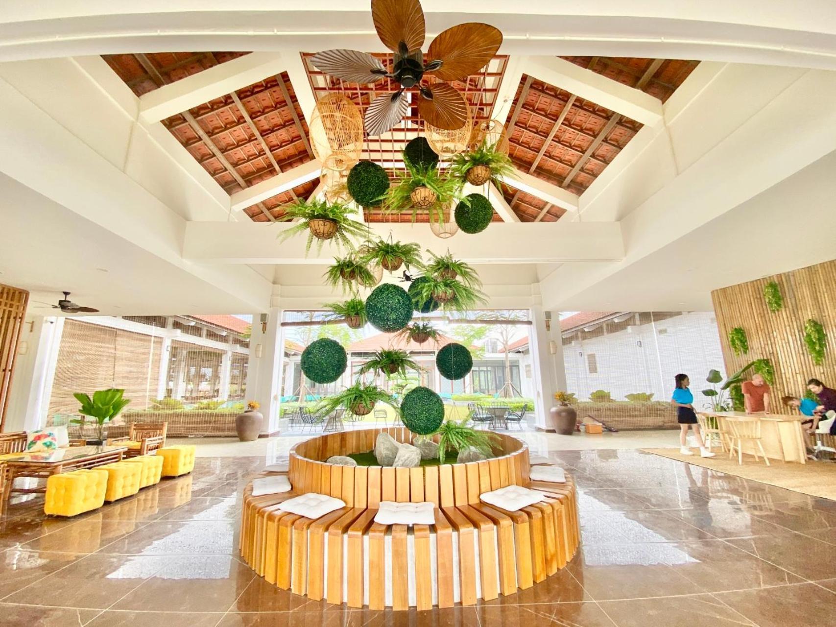 Sbh Gloria Hue Hotel Exterior photo