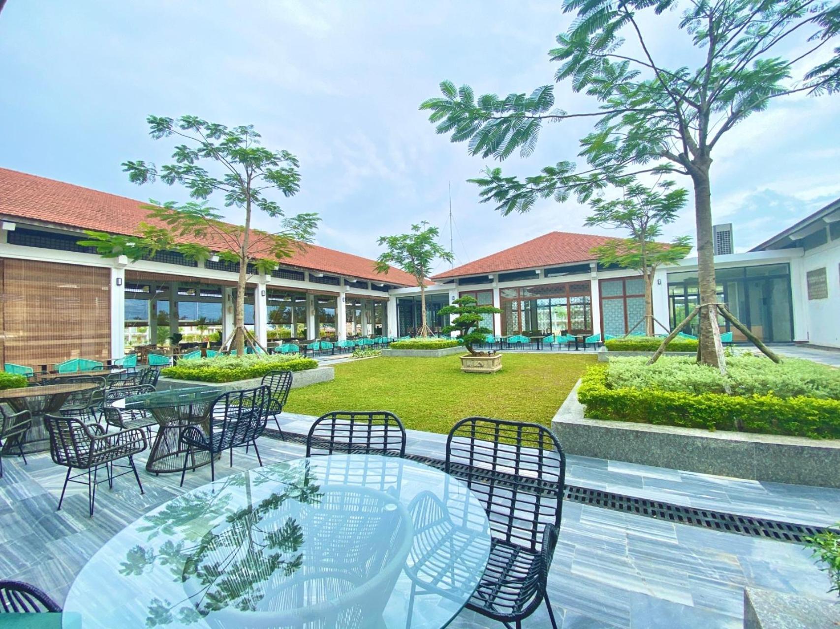Sbh Gloria Hue Hotel Exterior photo